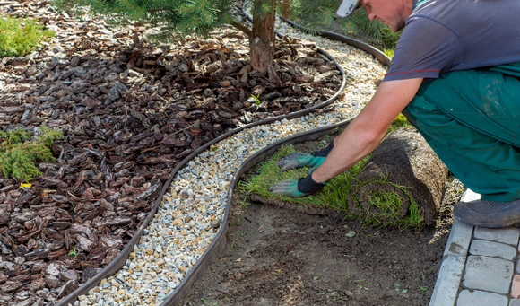 Maximize Your Online Presence: Tips for Promoting Your Landscaping Business