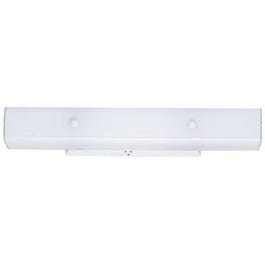 4-Light Wall Bracket With Ground Convenience Outlet